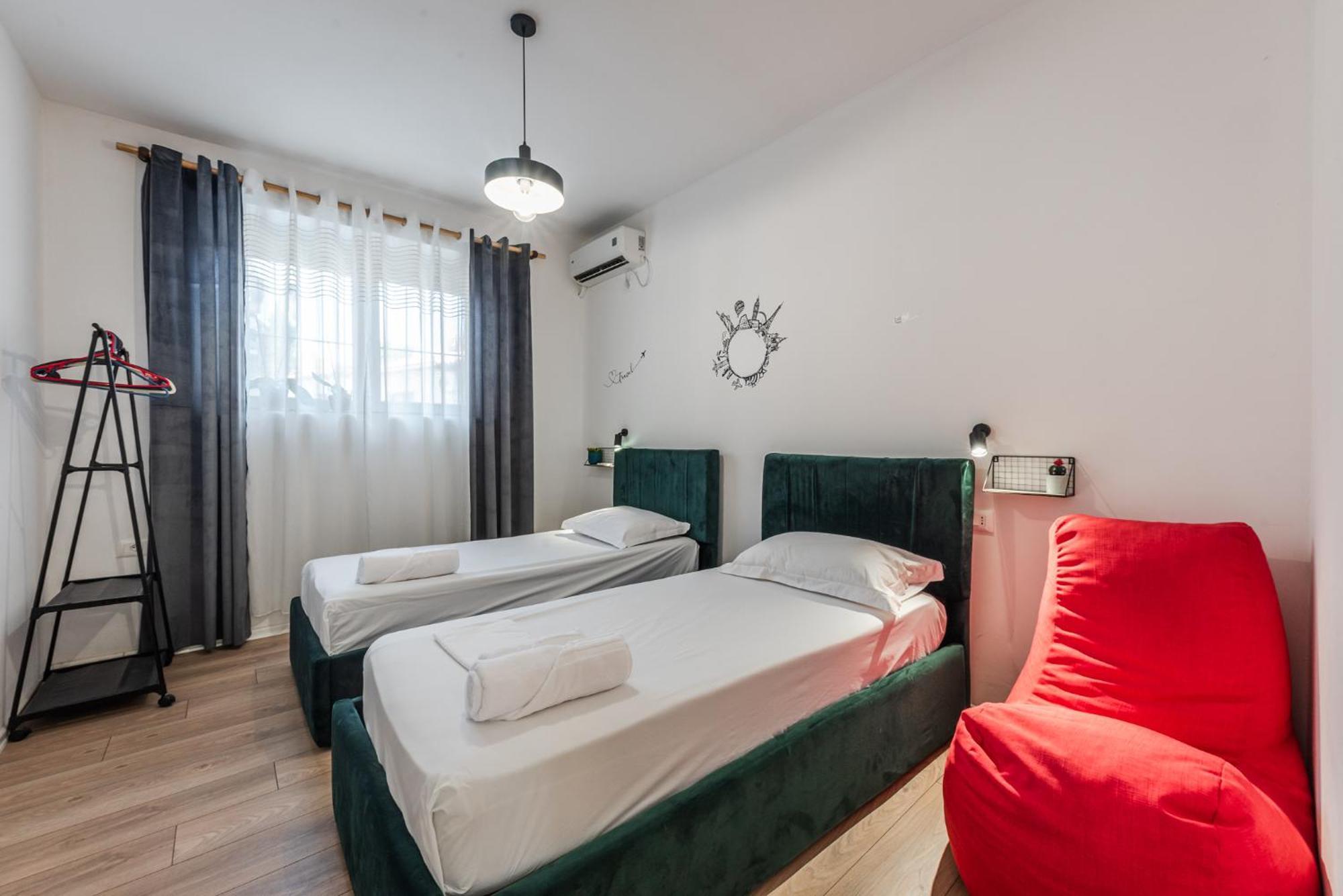 Noir Apartment By Kondo Stays ติรานา ภายนอก รูปภาพ