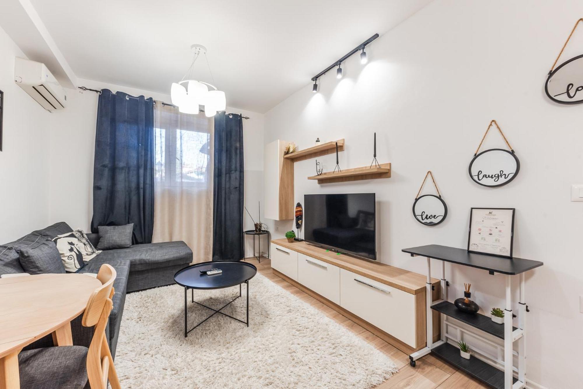 Noir Apartment By Kondo Stays ติรานา ภายนอก รูปภาพ