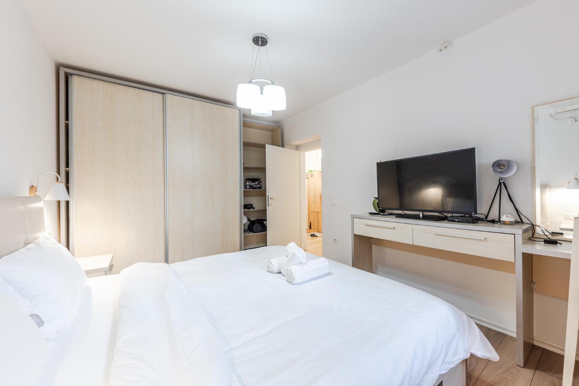 Noir Apartment By Kondo Stays ติรานา ภายนอก รูปภาพ